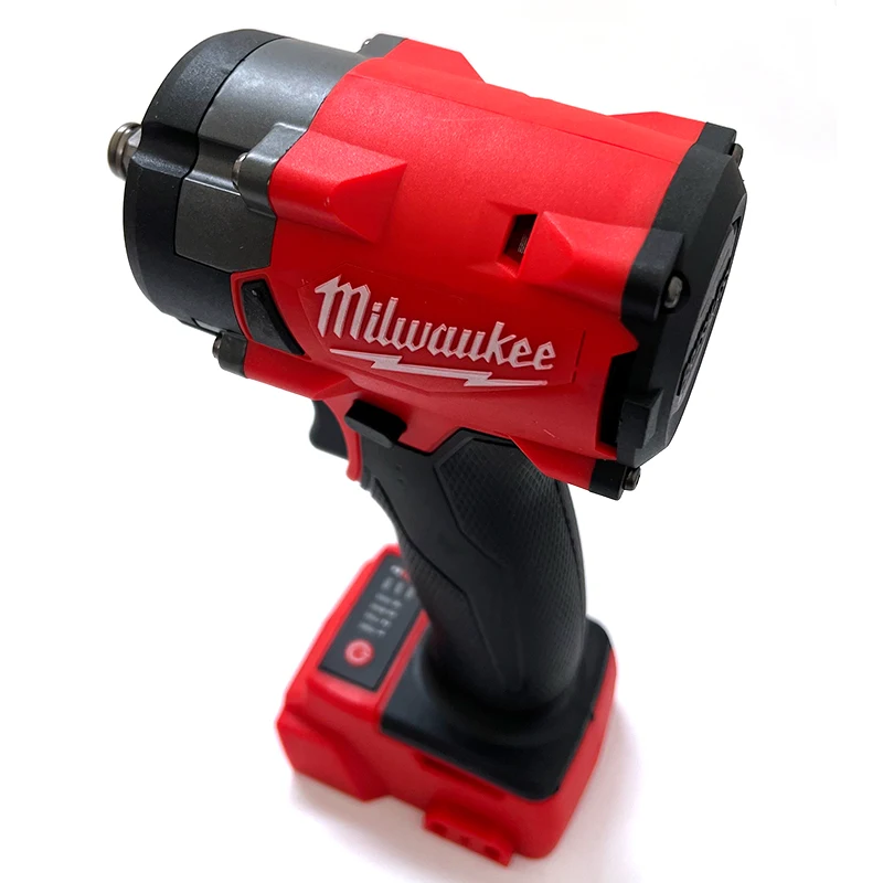 Бесщеточный ударный гайковерт  – обзор и цена Milwaukee Drill M18 Fuel